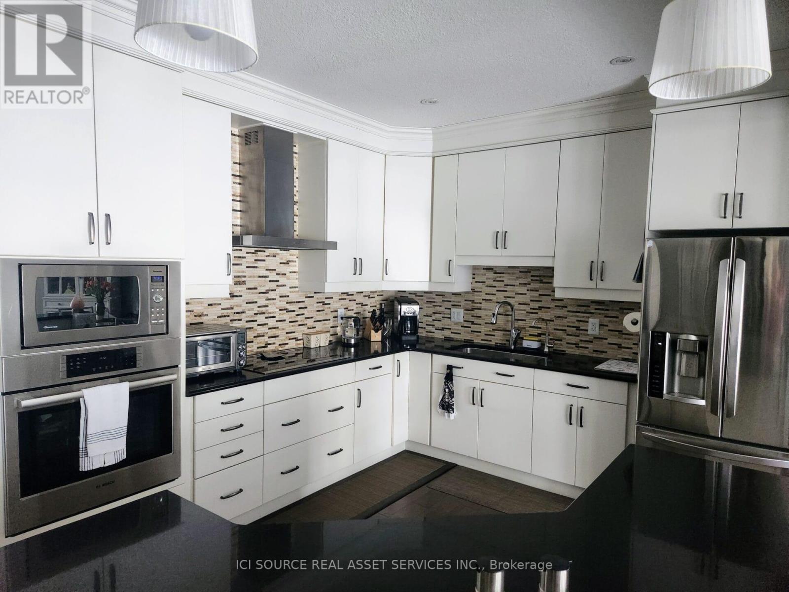 10 - 435 Winchester Drive, Waterloo, Ontario  N2T 0B7 - Photo 7 - X12923900