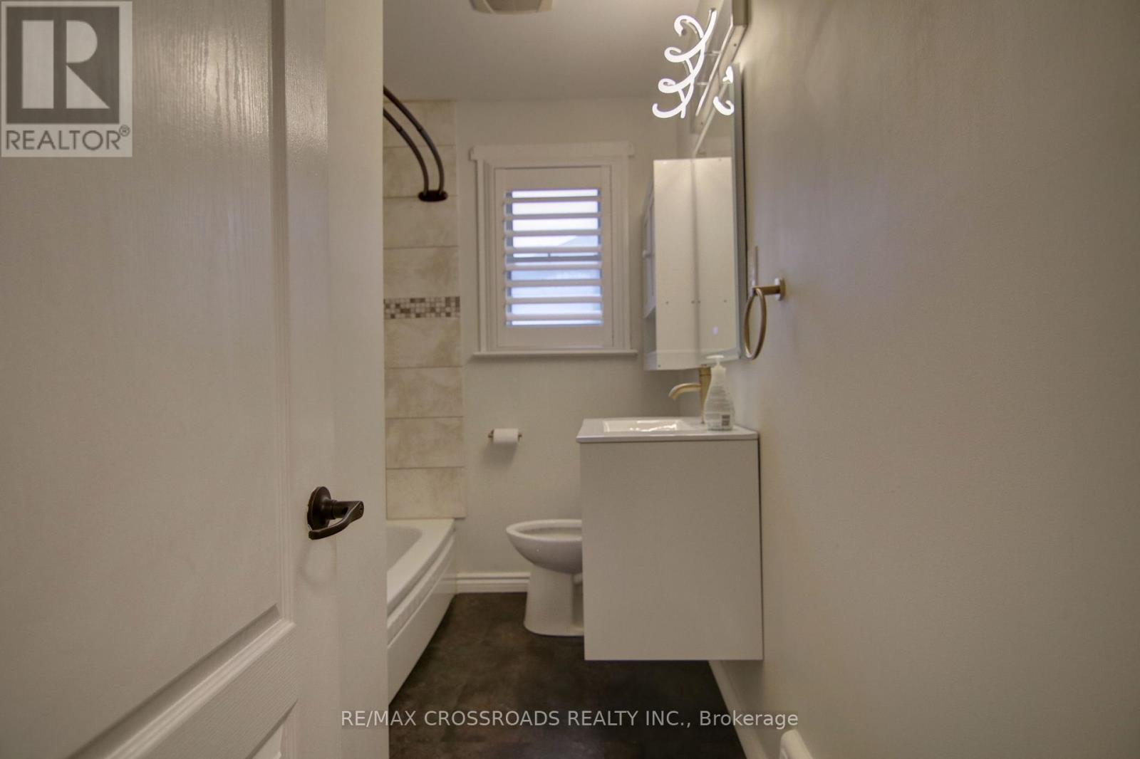 814 Nicholls Street, Peterborough, Ontario  K9H 5T8 - Photo 15 - X12923956