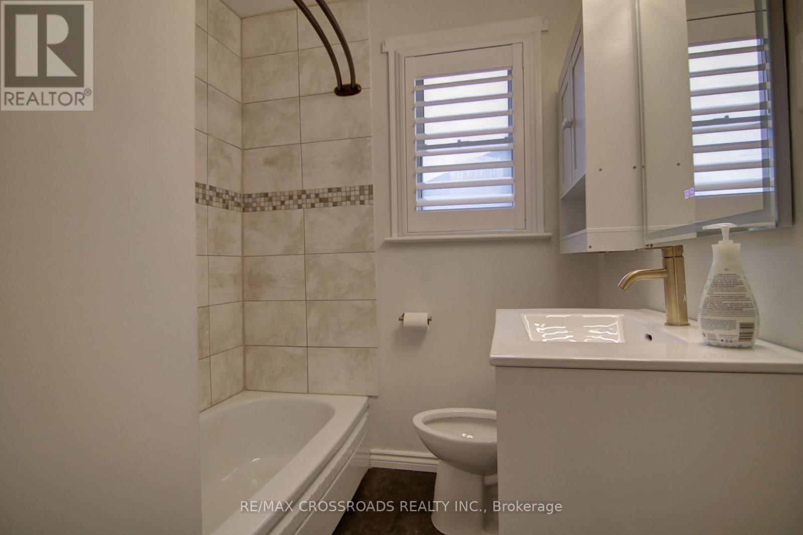 814 Nicholls Street, Peterborough, Ontario  K9H 5T8 - Photo 16 - X12923956