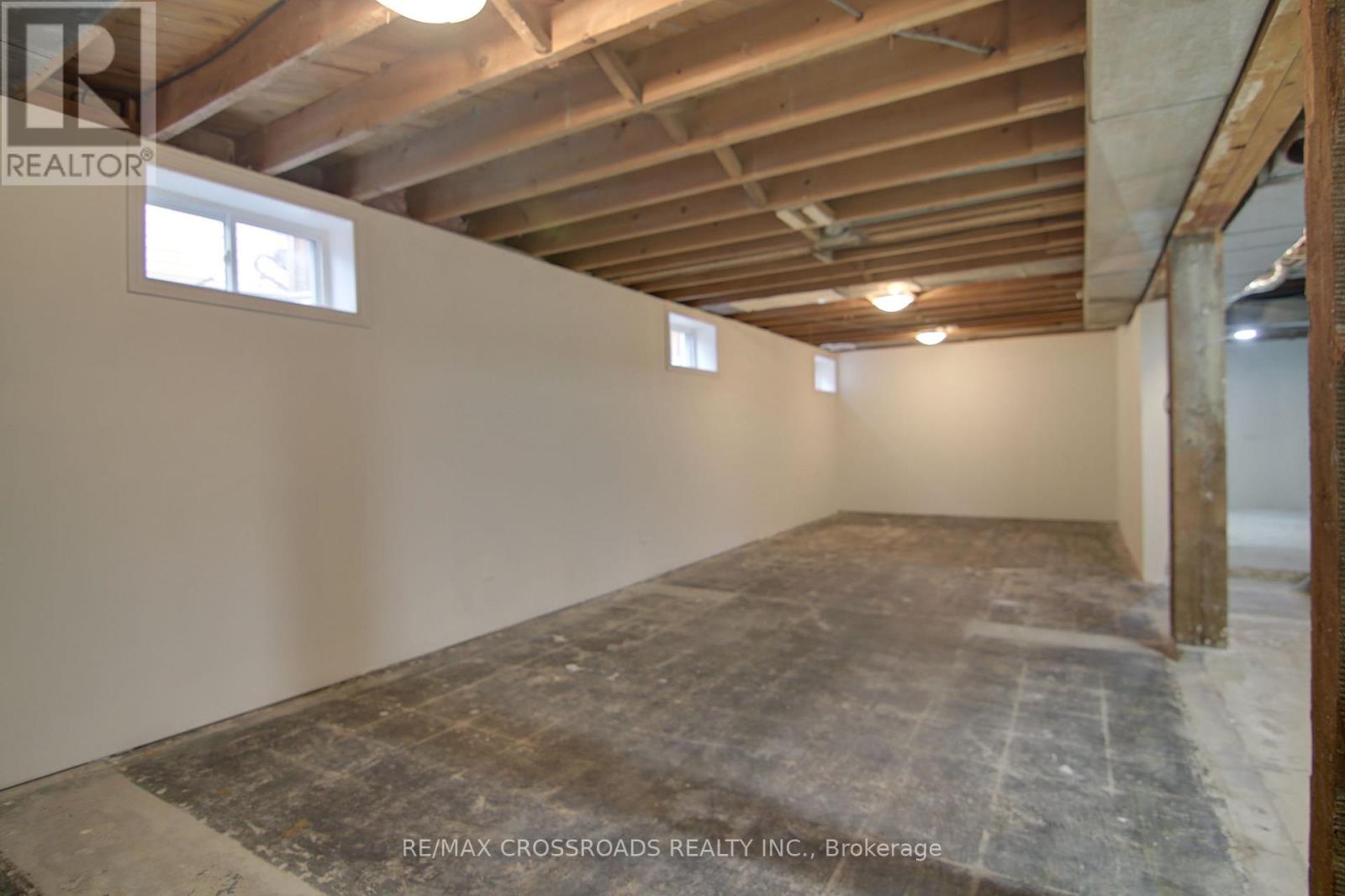 814 Nicholls Street, Peterborough, Ontario  K9H 5T8 - Photo 23 - X12923956