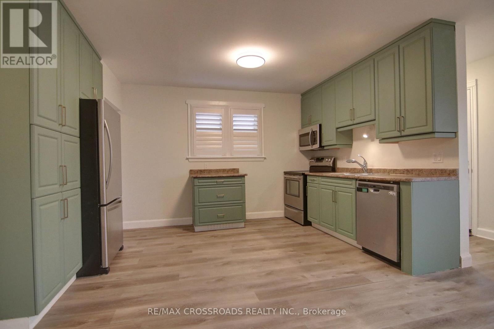 814 Nicholls Street, Peterborough, Ontario  K9H 5T8 - Photo 7 - X12923956