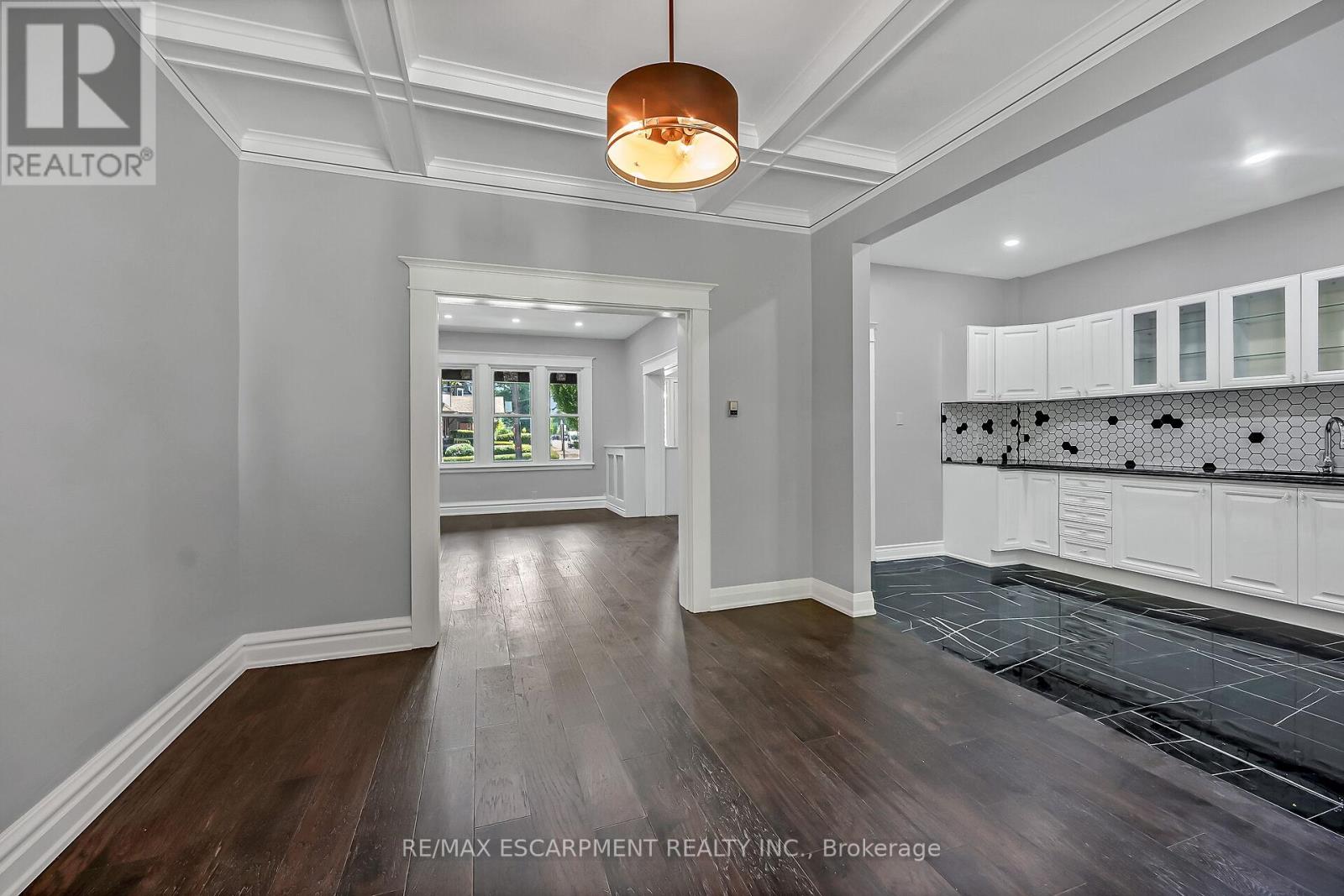 172 Sherman Avenue S, Hamilton, Ontario  L8M 2P9 - Photo 9 - X12923964