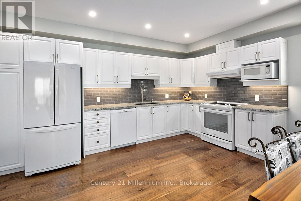 302 - 91 Raglan Street, Collingwood, Ontario  L9Y 0B2 - Photo 6 - S12923022