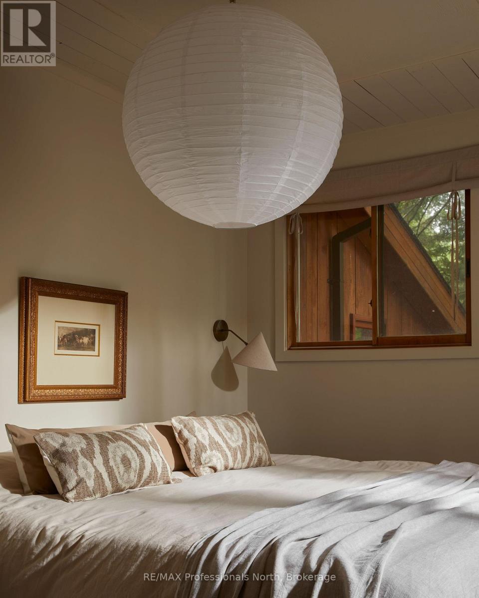 1036 Barbara Road, Dysart Et Al, Ontario  K0L 1M1 - Photo 21 - X12923536