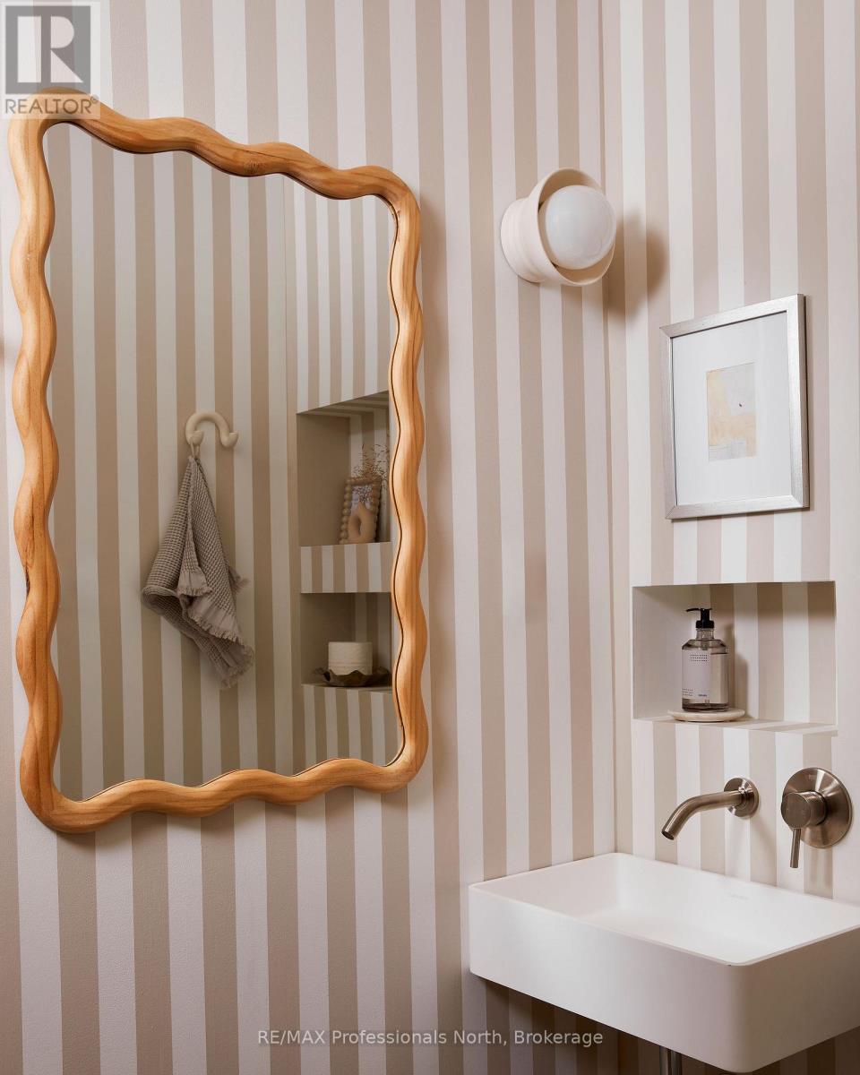 1036 Barbara Road, Dysart Et Al, Ontario  K0L 1M1 - Photo 29 - X12923536