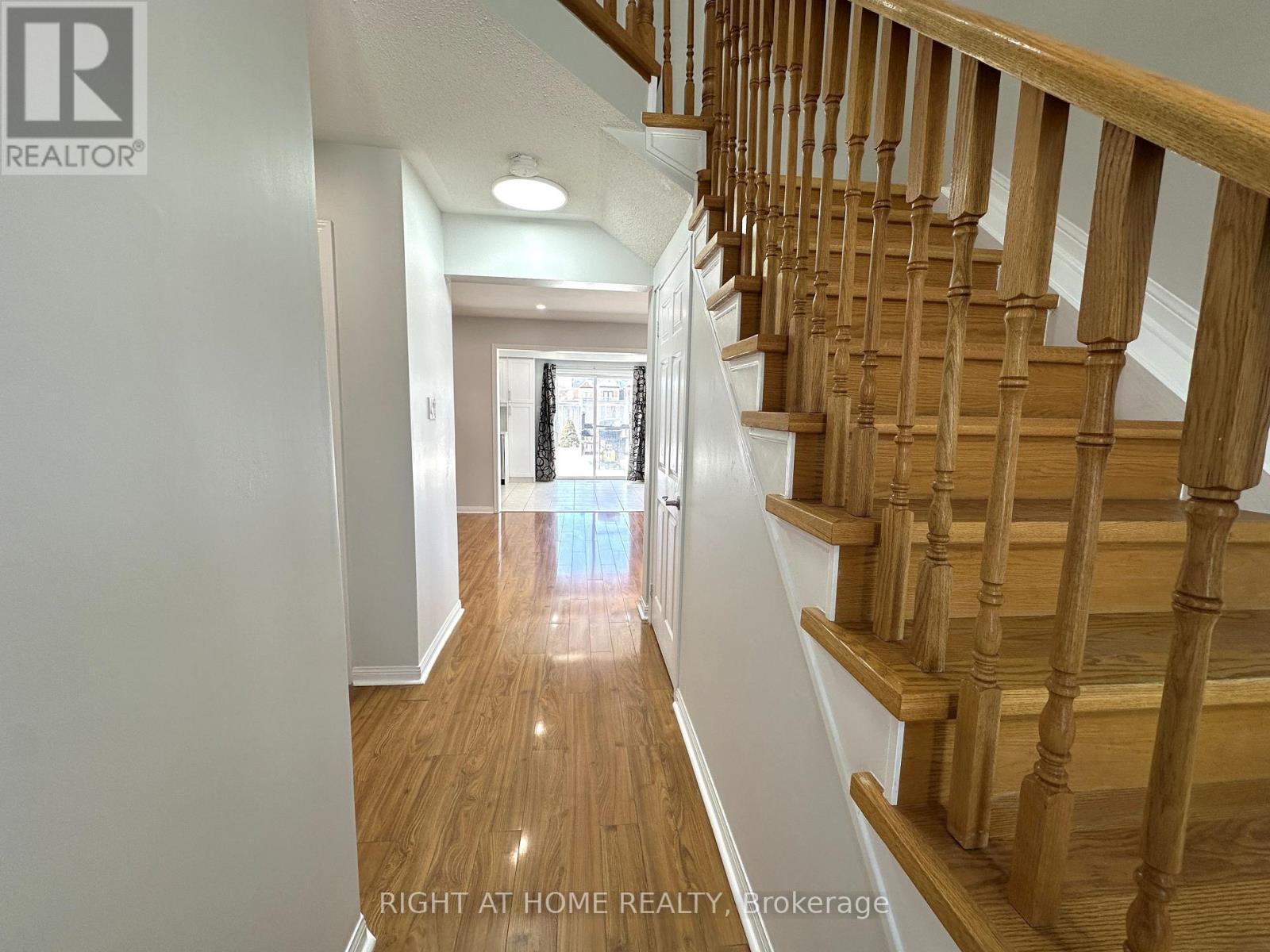 56 Longueuil Place, Whitby, Ontario  L1R 3H1 - Photo 20 - E12847578