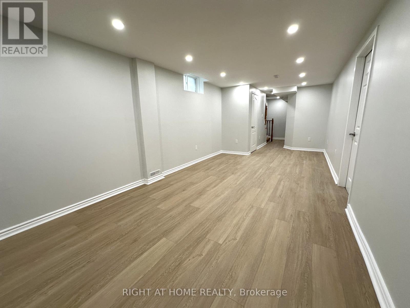 56 Longueuil Place, Whitby, Ontario  L1R 3H1 - Photo 35 - E12847578