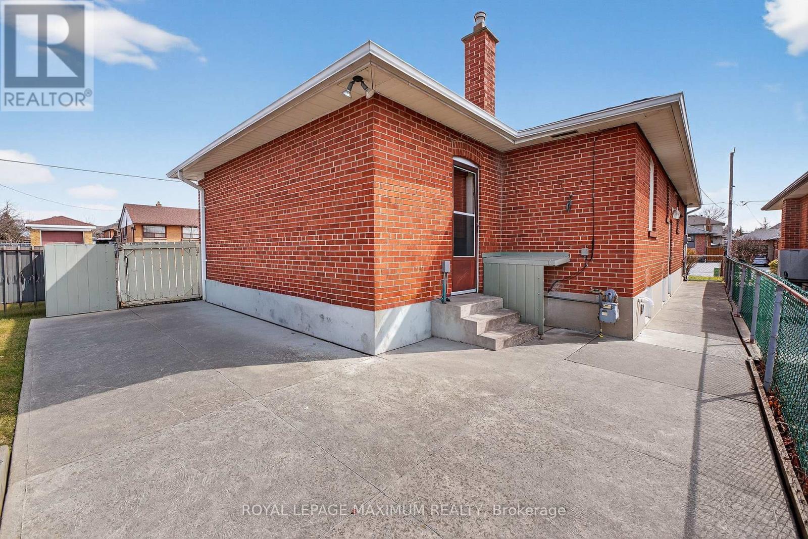 124 Tavistock Road, Toronto, Ontario  M3M 2P4 - Photo 33 - W12922884