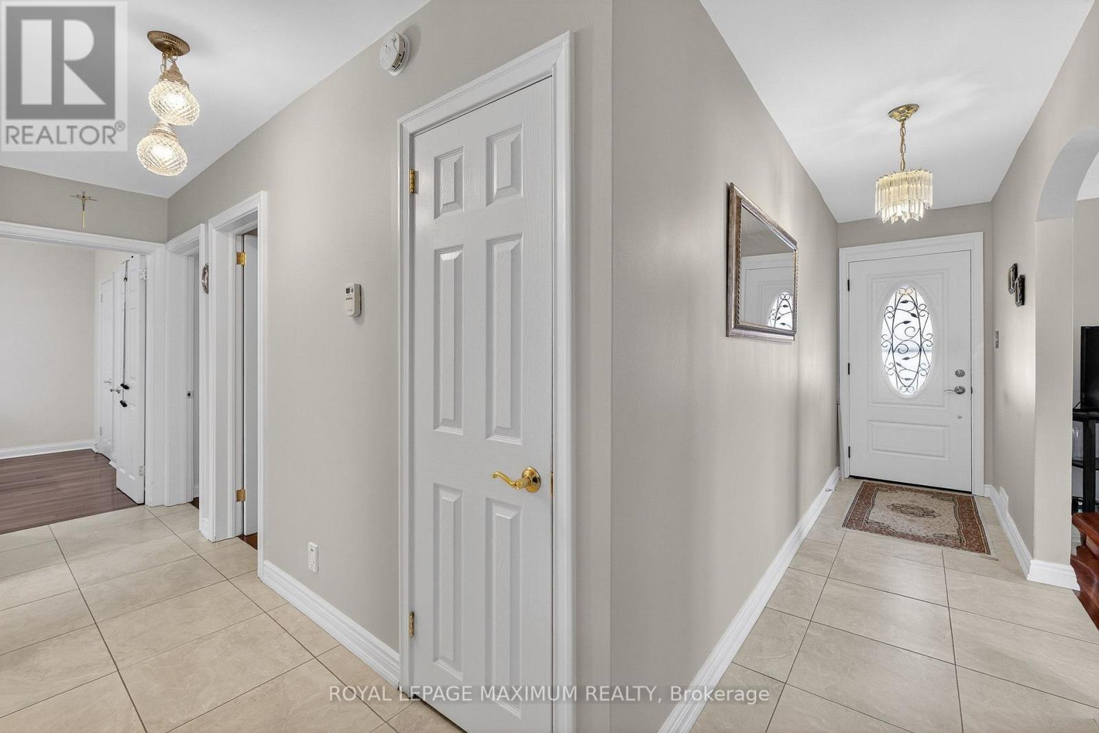 124 Tavistock Road, Toronto, Ontario  M3M 2P4 - Photo 3 - W12922884