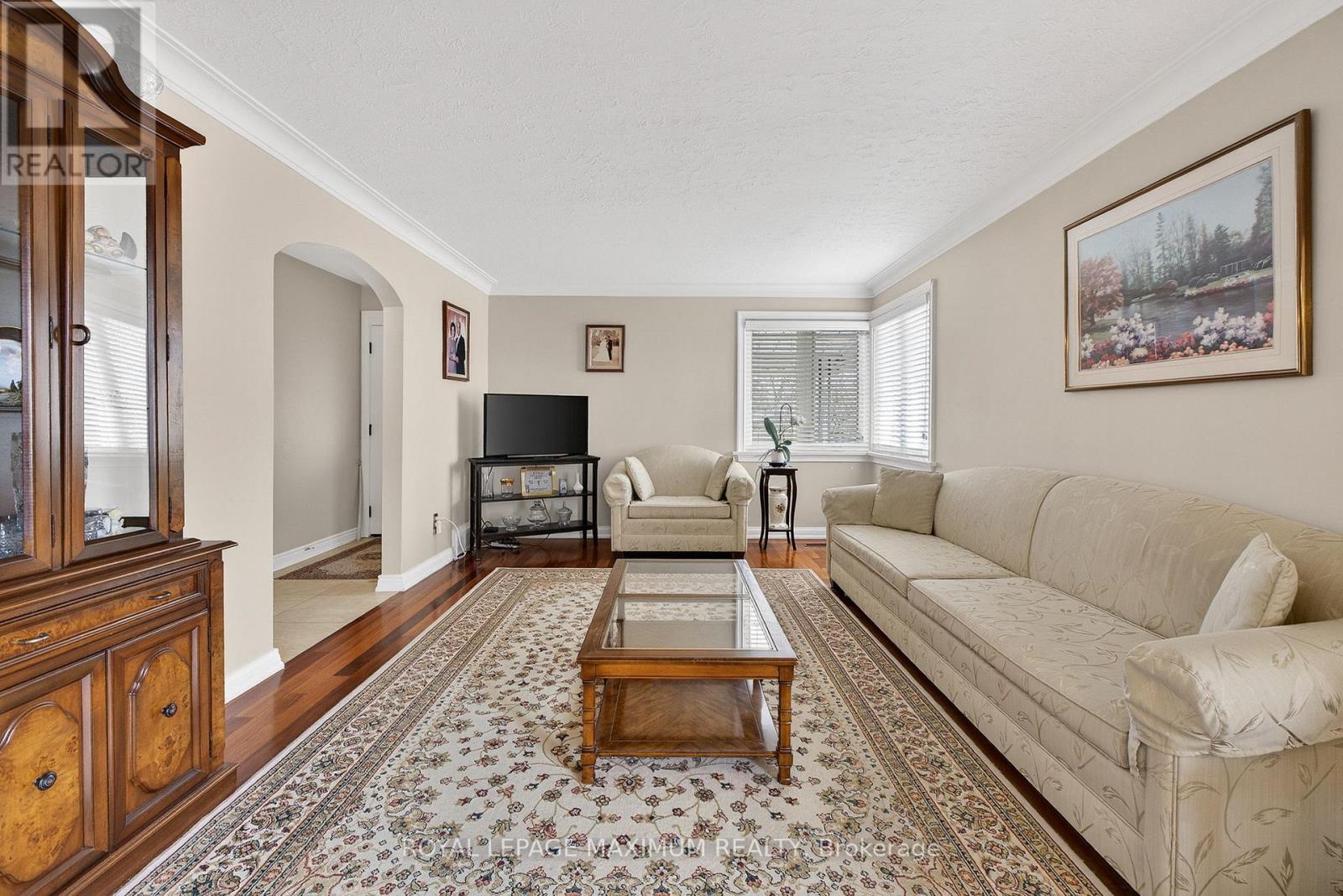 124 Tavistock Road, Toronto, Ontario  M3M 2P4 - Photo 4 - W12922884