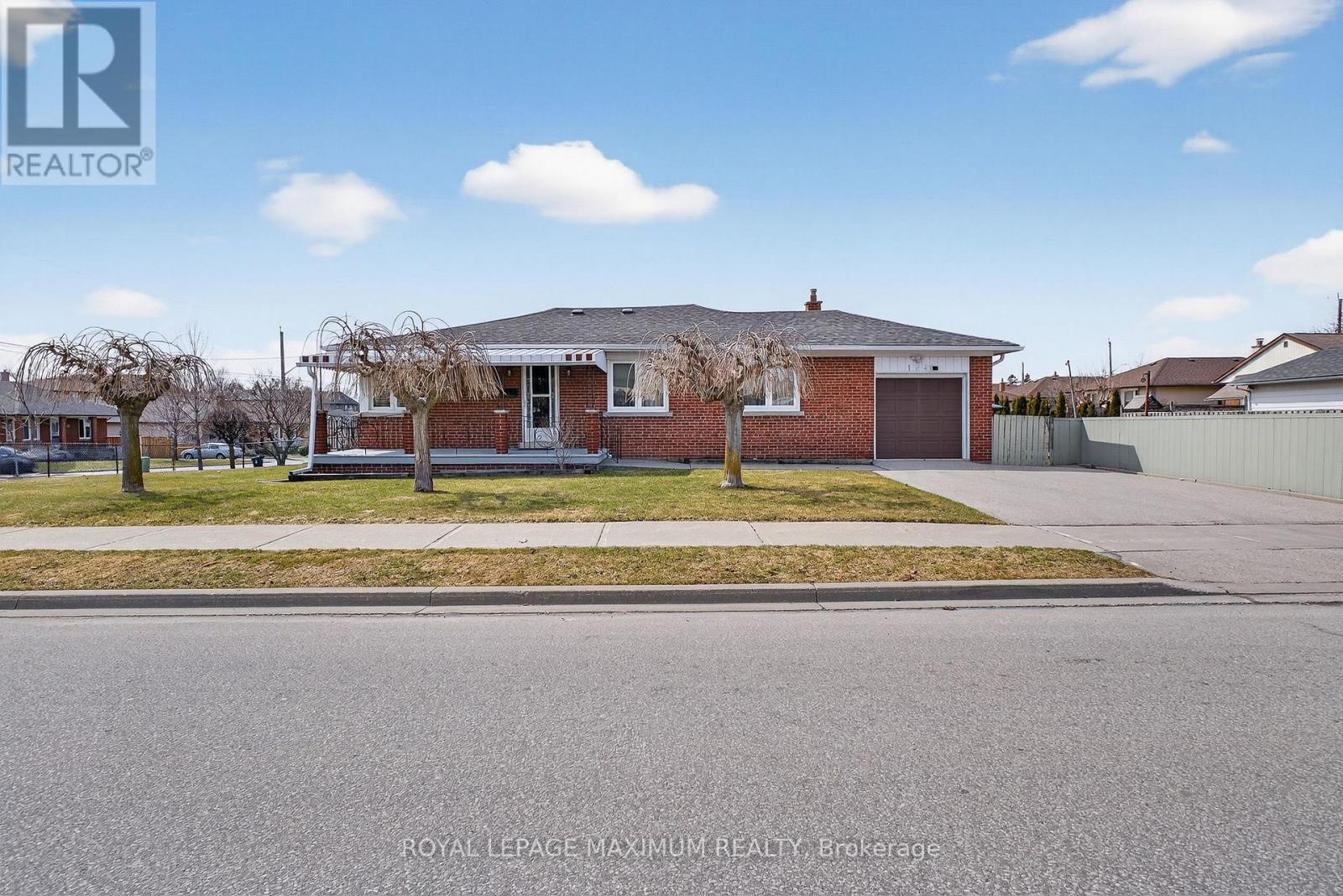 124 Tavistock Road, Toronto, Ontario  M3M 2P4 - Photo 36 - W12922884