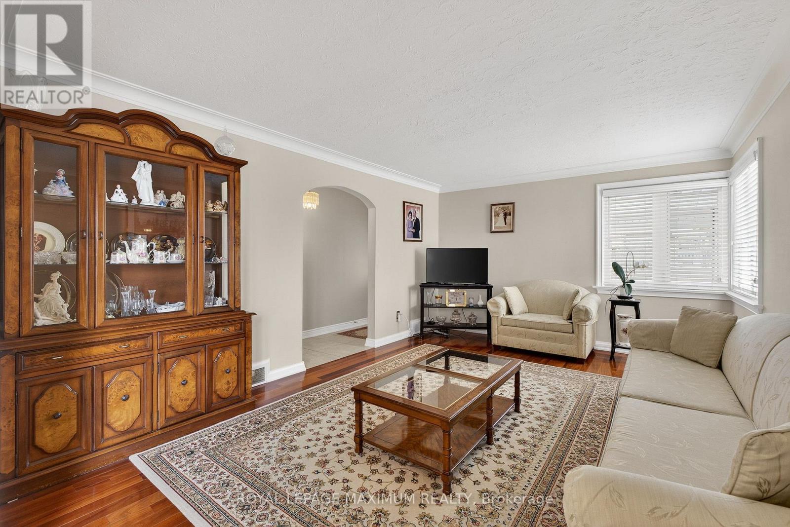 124 Tavistock Road, Toronto, Ontario  M3M 2P4 - Photo 5 - W12922884