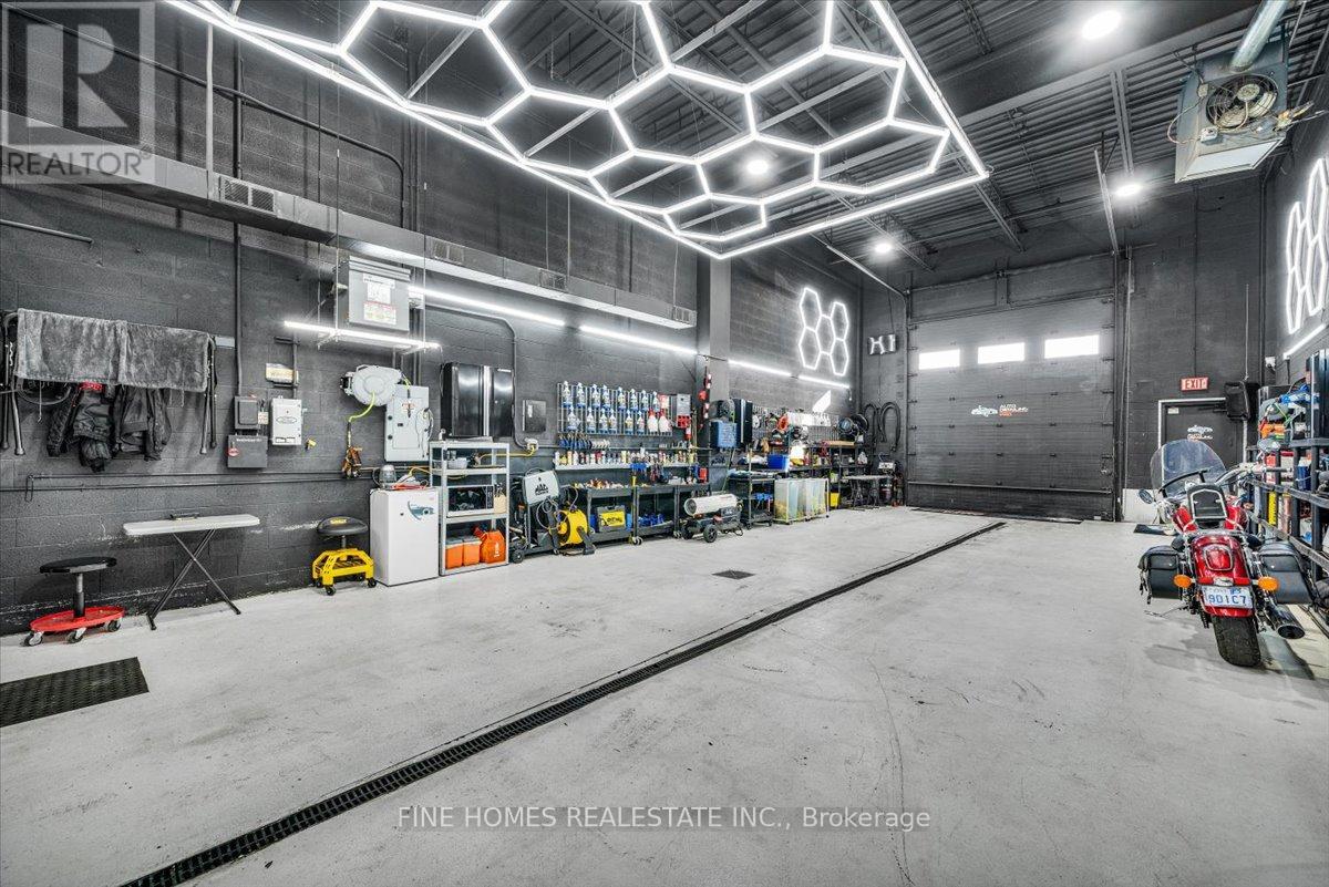 5 - 5235 Steeles Avenue W, Toronto (Humber Summit), Ontario  M9L 2W2 - Photo 4 - W12594050