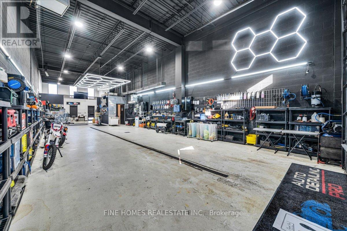 5 - 5235 Steeles Avenue W, Toronto (Humber Summit), Ontario  M9L 2W2 - Photo 2 - W12594050