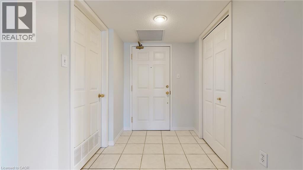 216 Plains Road W Unit# D408, Burlington, Ontario  L7T 4M1 - Photo 2 - 40815349