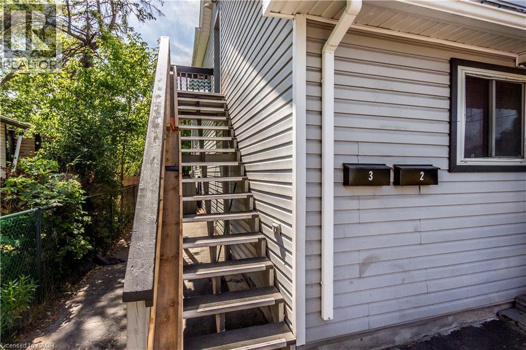 104 Oakwood Avenue, Cambridge, Ontario  N3H 4J2 - Photo 15 - 40743762