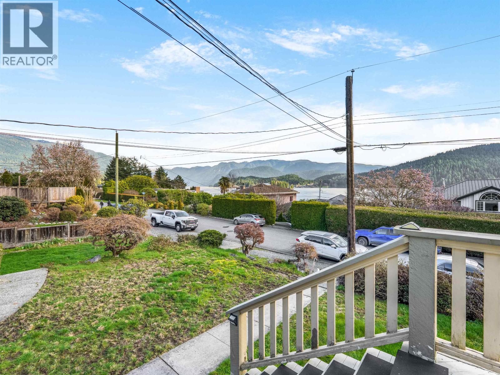 351 Beachview Drive, North Vancouver, British Columbia  V7G 1P5 - Photo 16 - R3103655