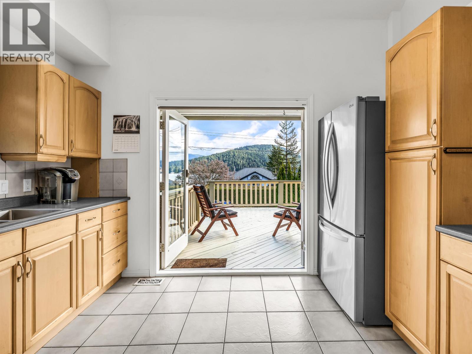 351 Beachview Drive, North Vancouver, British Columbia  V7G 1P5 - Photo 8 - R3103655