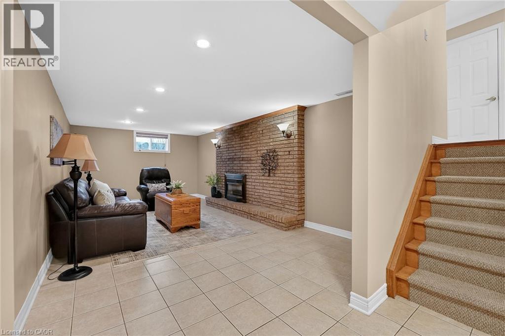 9 Sidare Court, Grimsby, Ontario  L3M 4E8 - Photo 27 - 40811570