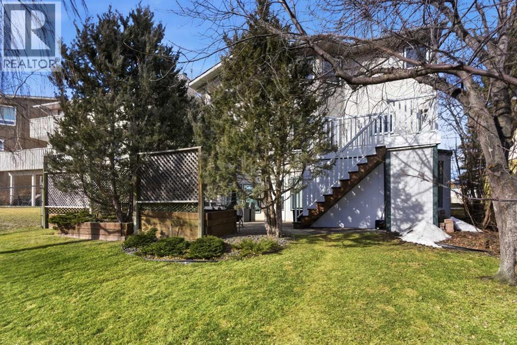 677 Hawkwood Boulevard Nw, Calgary, Alberta  T3G 2V6 - Photo 45 - A2294392