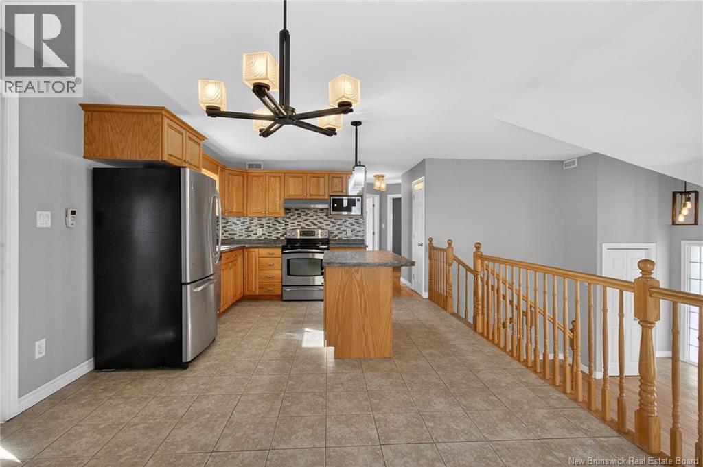 147 Theriault, Dieppe, New Brunswick  E1A 8B1 - Photo 7 - NB135892