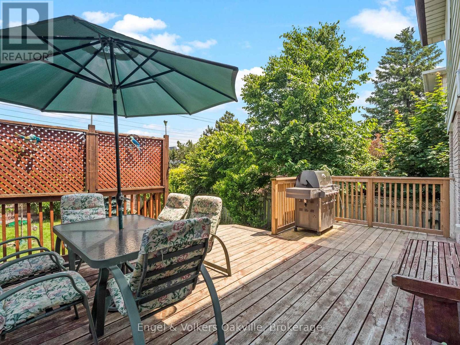 2215 Springfield Court, Mississauga, Ontario  L5K 1V3 - Photo 34 - W12924118