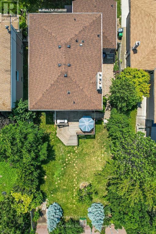 2215 Springfield Court, Mississauga, Ontario  L5K 1V3 - Photo 36 - W12924118