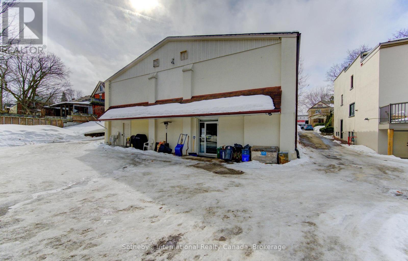 96 Dunbar Road S, Waterloo, Ontario  N2L 2E5 - Photo 8 - X12924272