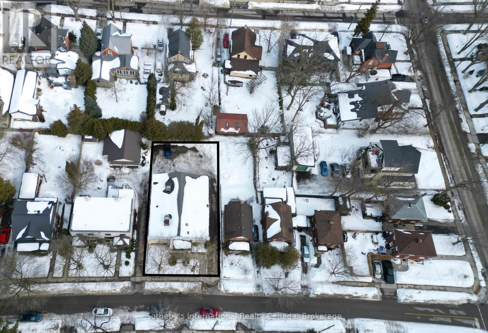 96 Dunbar Road S, Waterloo, Ontario  N2L 2E5 - Photo 1 - X12924296