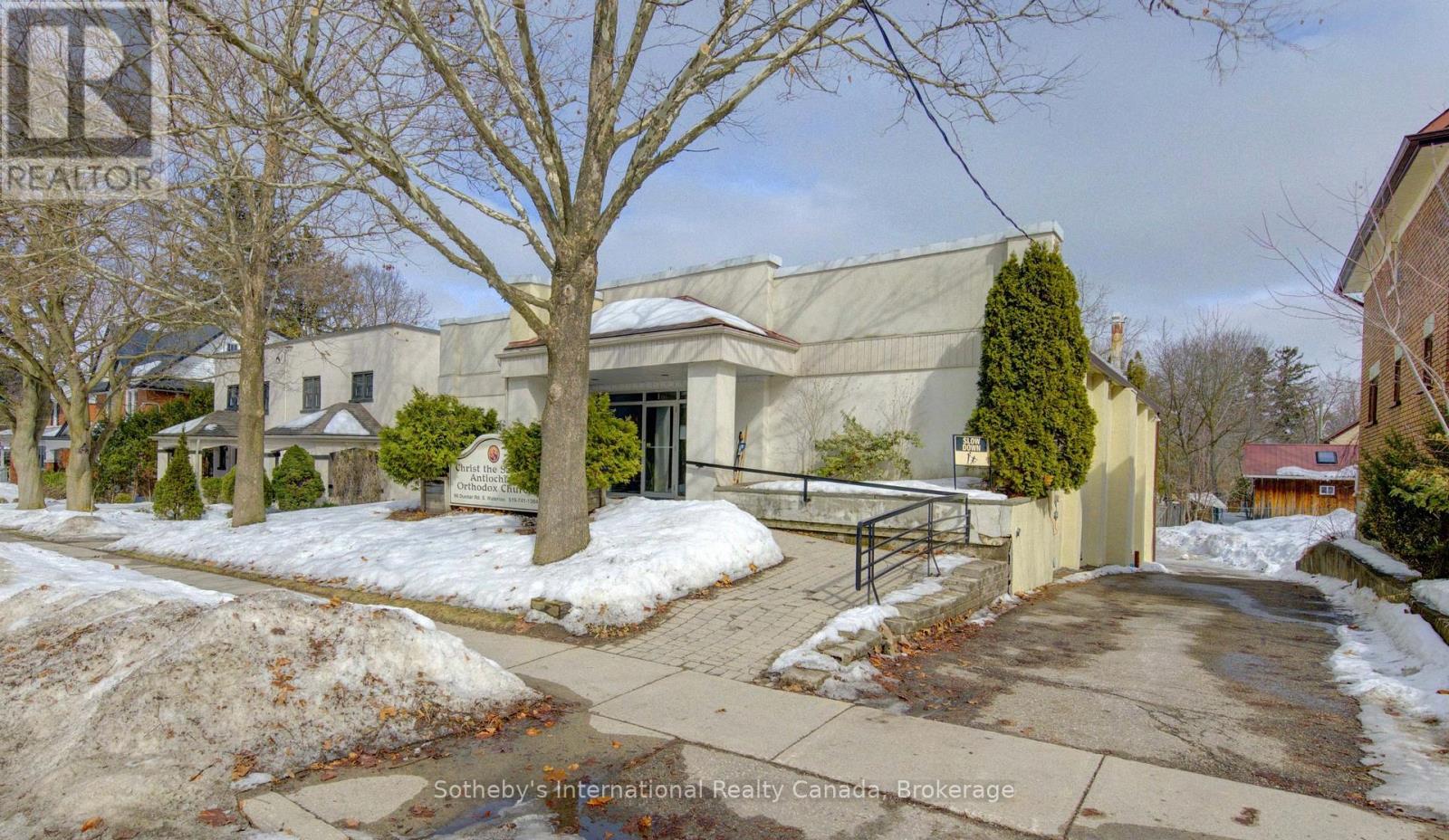 96 Dunbar Road S, Waterloo, Ontario  N2L 2E5 - Photo 5 - X12924296