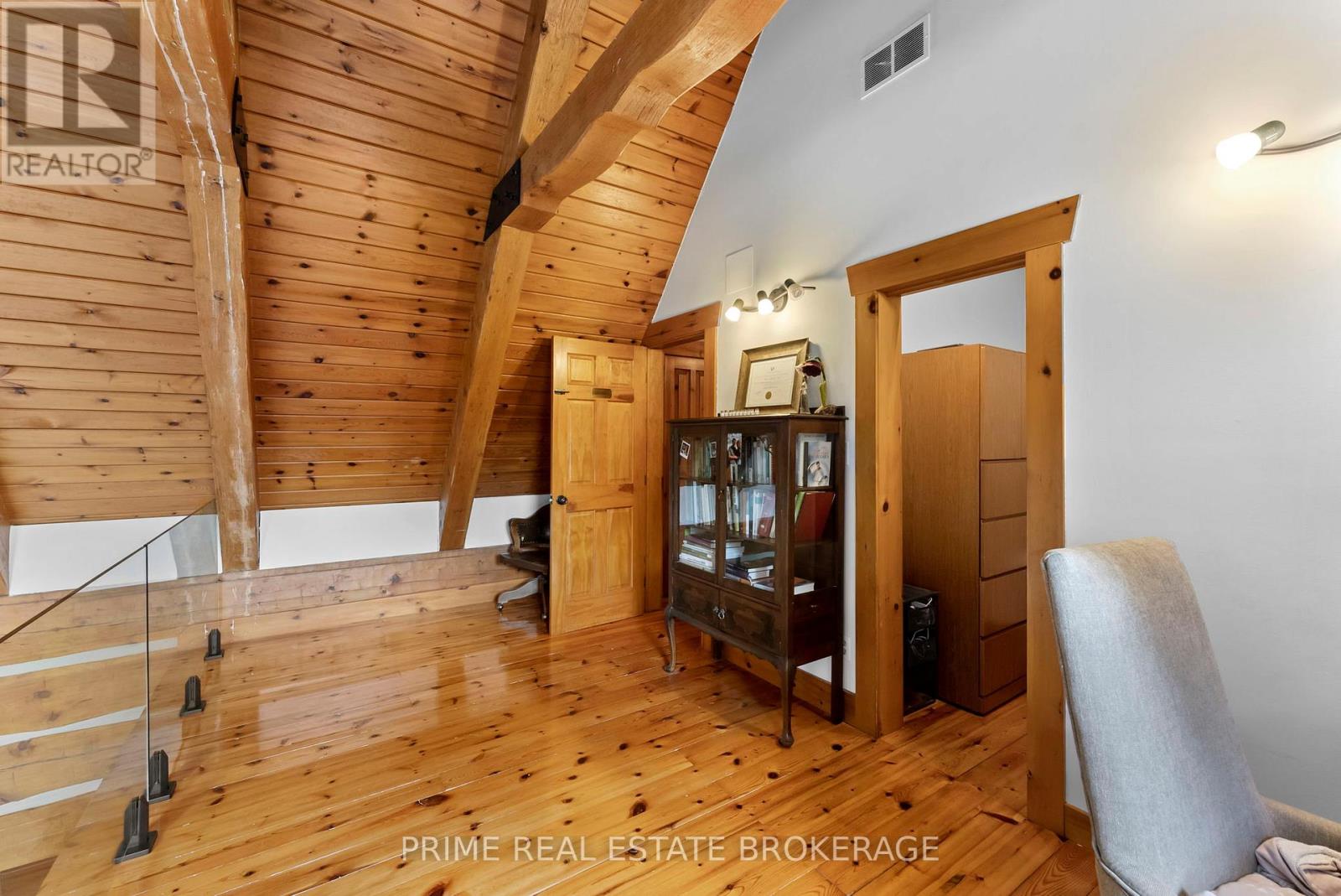 575 Emily Street, St. Marys, Ontario  N4X 1C2 - Photo 28 - X12923972