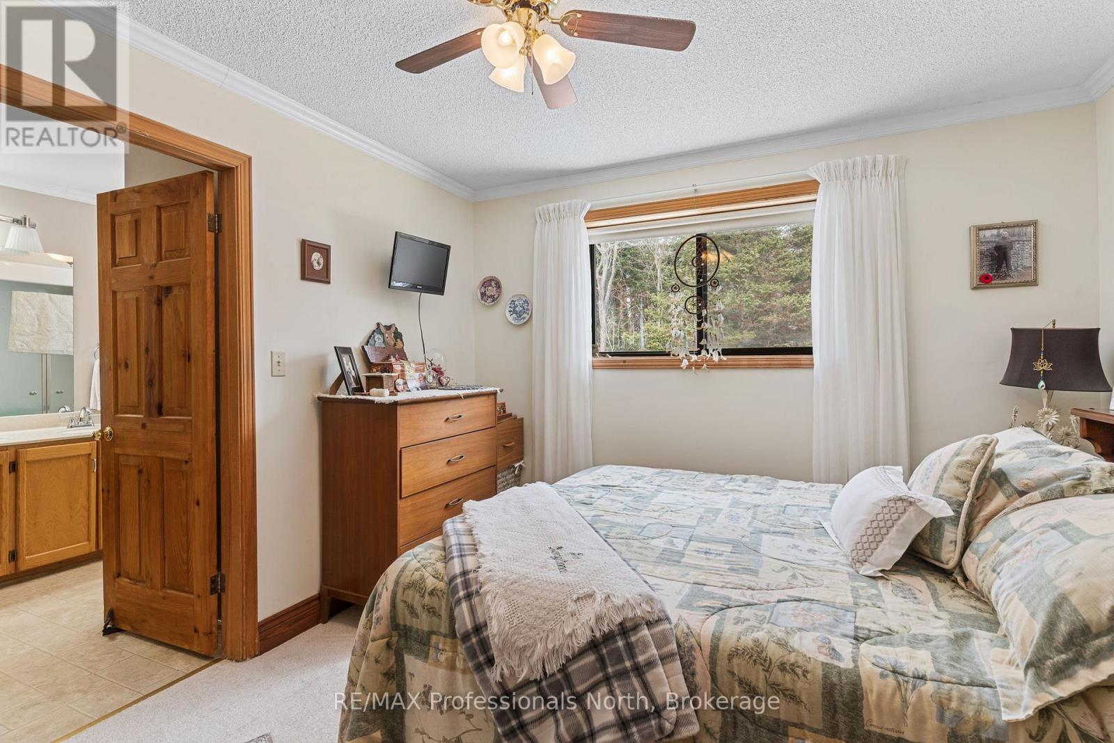 28 Independence Street, Dysart Et Al, Ontario  K0M 1S0 - Photo 23 - X12924072