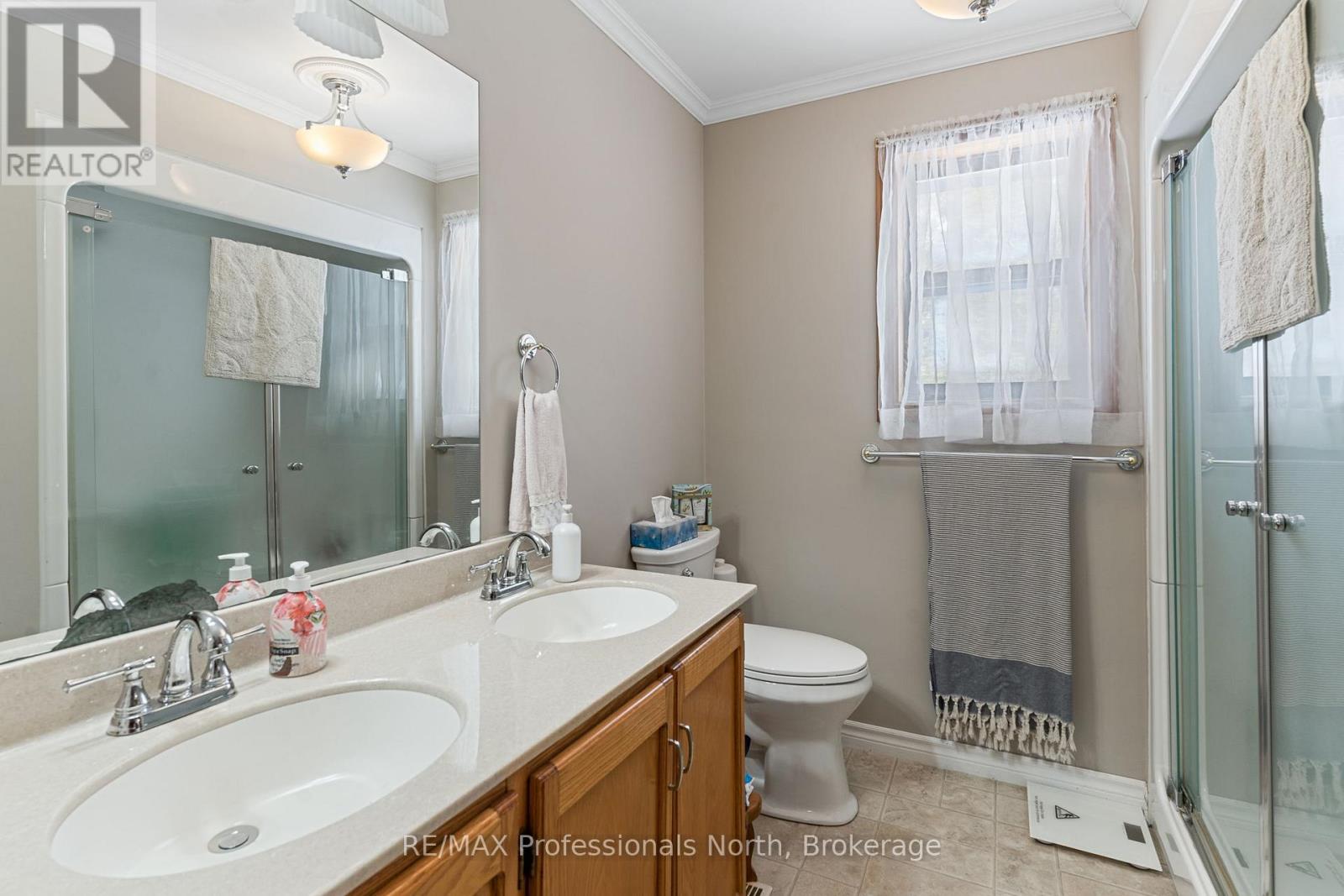 28 Independence Street, Dysart Et Al, Ontario  K0M 1S0 - Photo 25 - X12924072