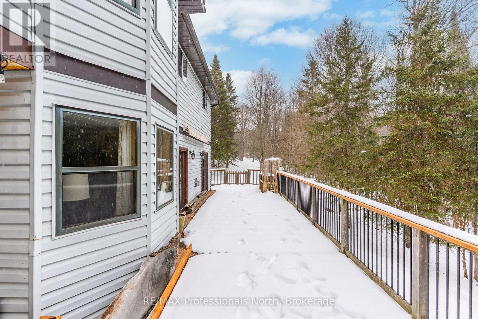 28 Independence Street, Dysart Et Al, Ontario  K0M 1S0 - Photo 47 - X12924072