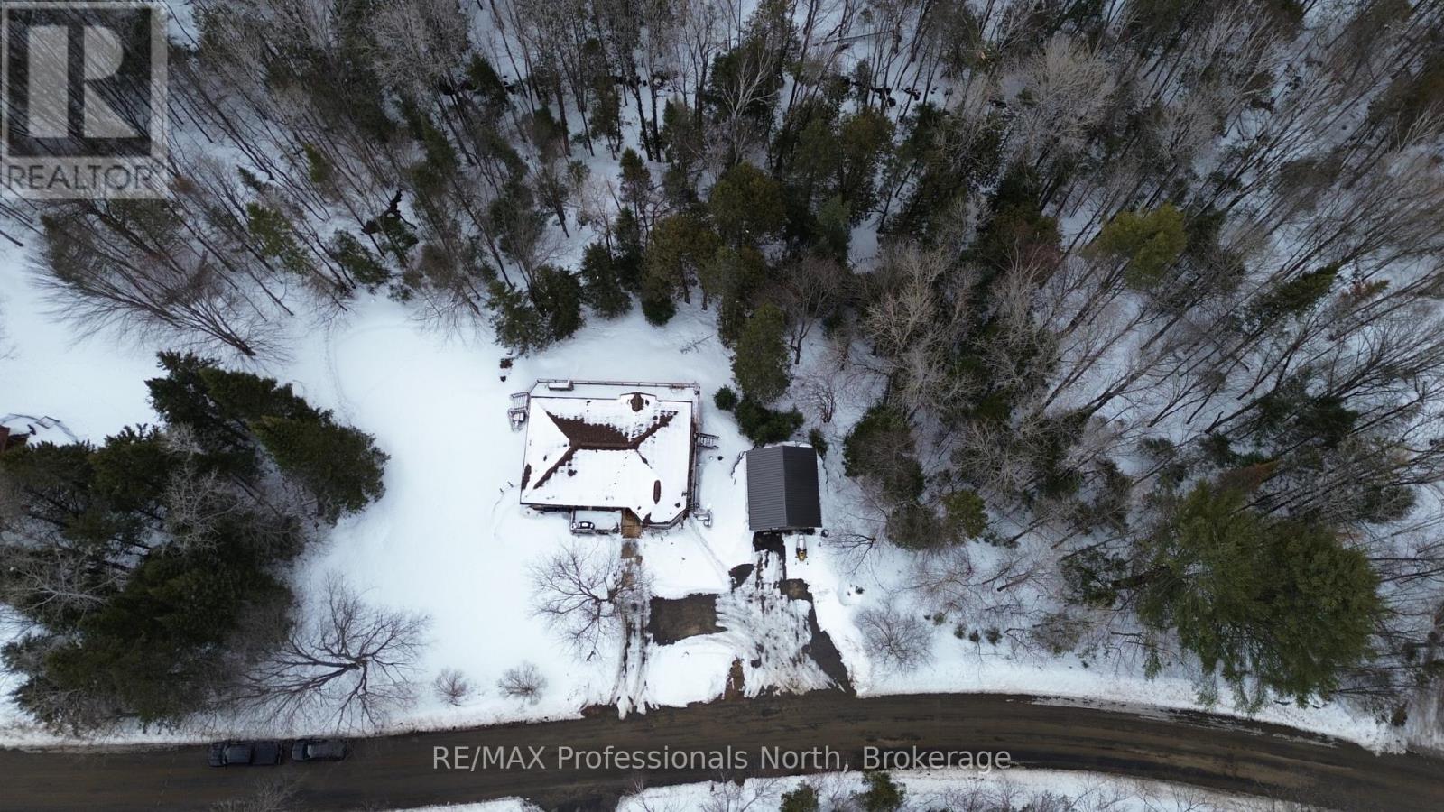 28 Independence Street, Dysart Et Al, Ontario  K0M 1S0 - Photo 50 - X12924072