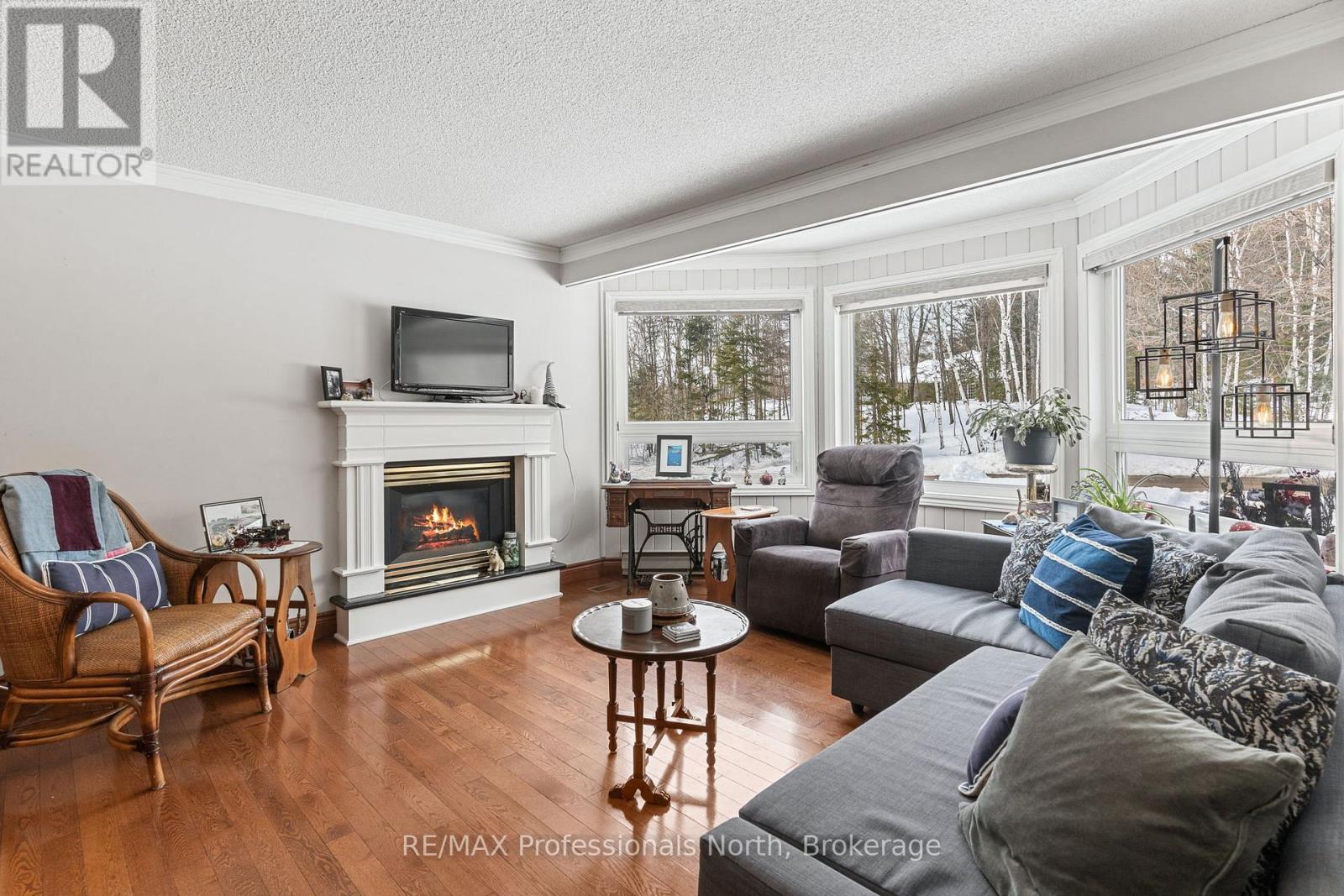 28 Independence Street, Dysart Et Al, Ontario  K0M 1S0 - Photo 8 - X12924072