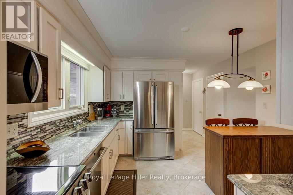 84 Franklin Drive, Stratford, Ontario  N5A 7N6 - Photo 14 - X12924136