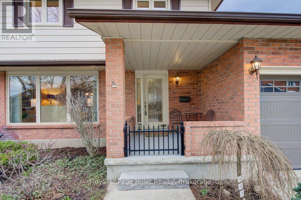 84 Franklin Drive, Stratford, Ontario  N5A 7N6 - Photo 3 - X12924136