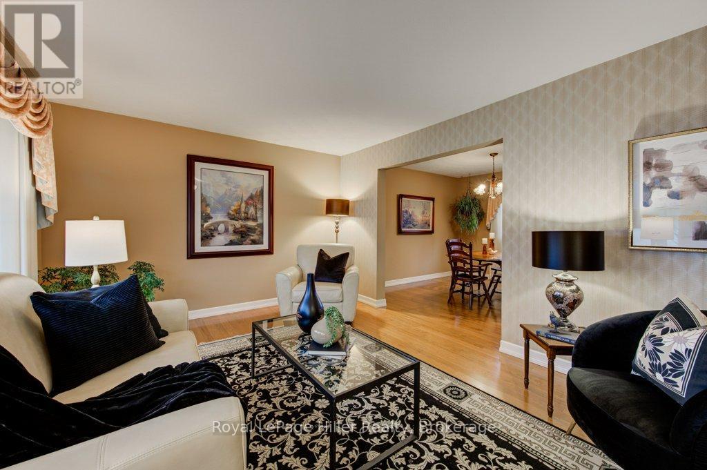 84 Franklin Drive, Stratford, Ontario  N5A 7N6 - Photo 7 - X12924136