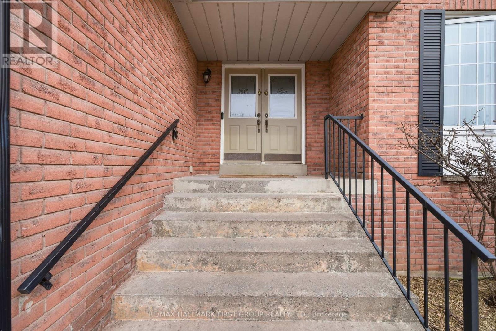 964 Frei Street, Cobourg, Ontario  K9A 5L5 - Photo 2 - X12924274