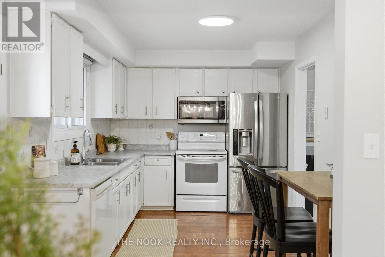 114 Tracey Street, Belleville, Ontario  K8P 2R8 - Photo 14 - X12924350