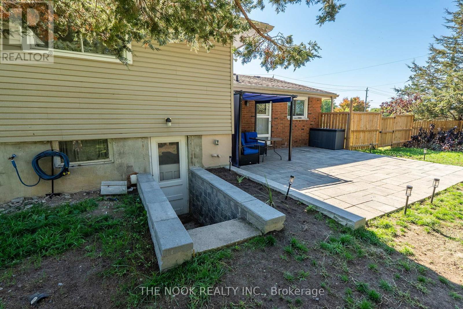 114 Tracey Street, Belleville, Ontario  K8P 2R8 - Photo 34 - X12924350