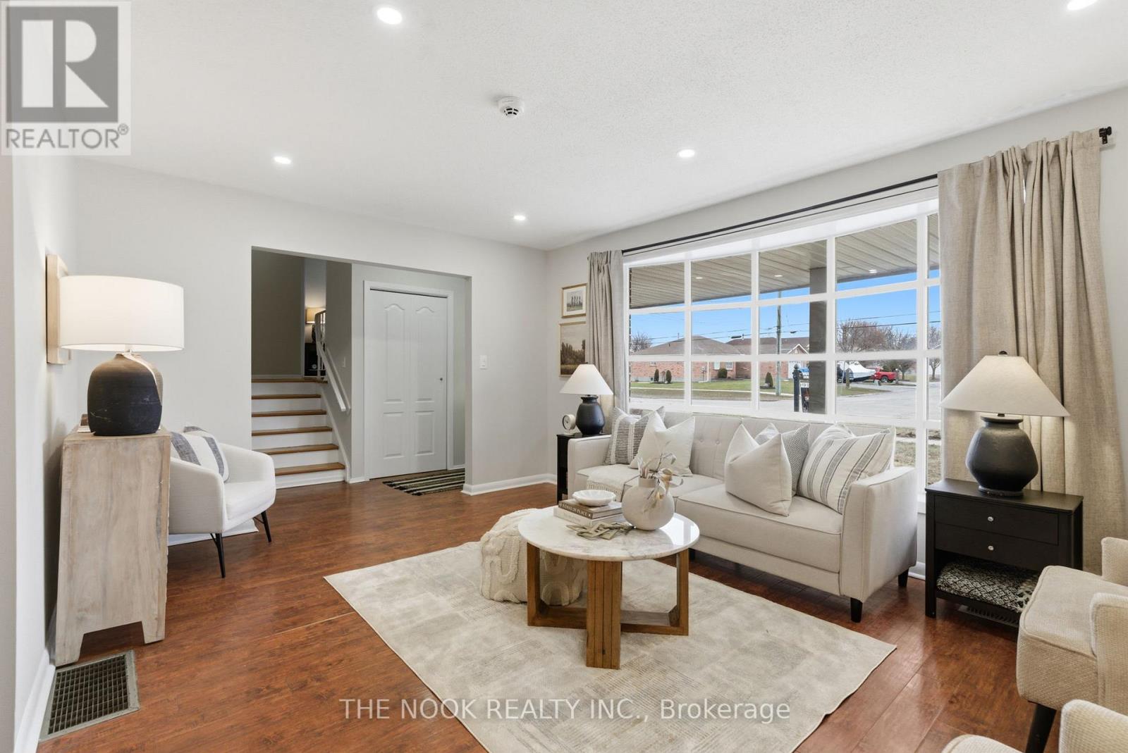 114 Tracey Street, Belleville, Ontario  K8P 2R8 - Photo 7 - X12924350