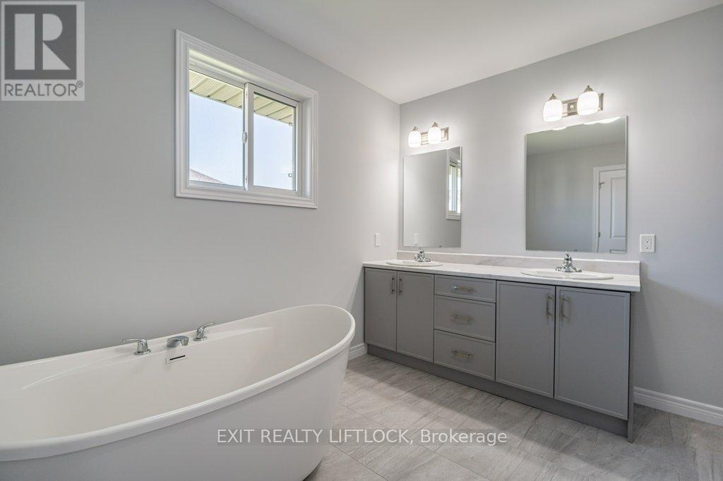 238 O Neil Street, Peterborough, Ontario  K9K 0H1 - Photo 23 - X12924374