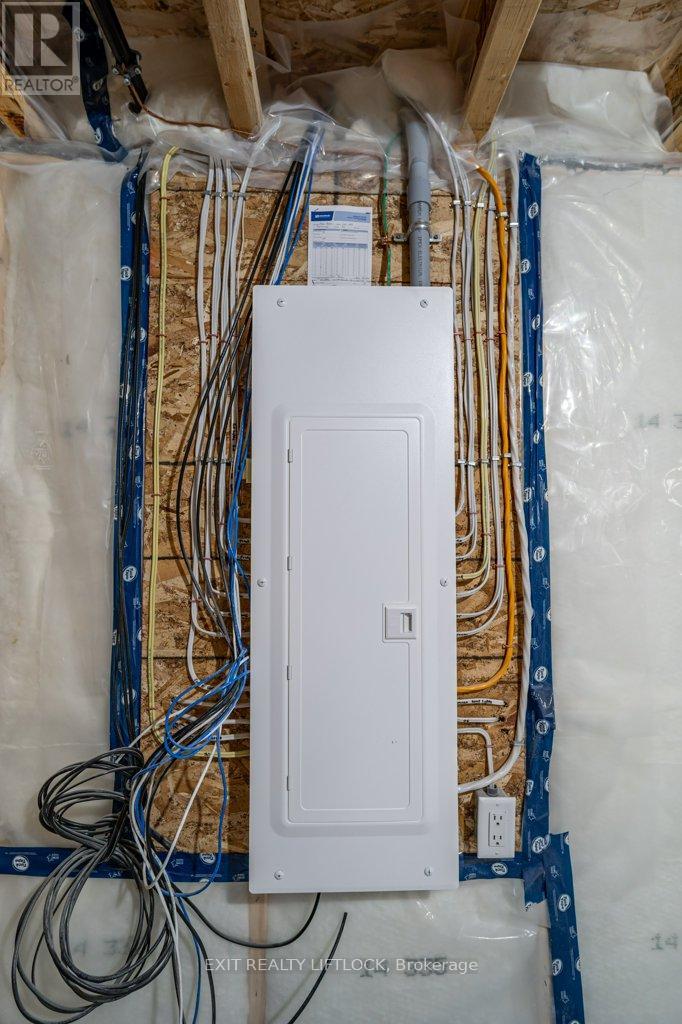 238 O Neil Street, Peterborough, Ontario  K9K 0H1 - Photo 30 - X12924374