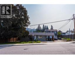 1257 Rio Drive, Kelowna, British Columbia  V1V 1E2 - Photo 3 - 10380146