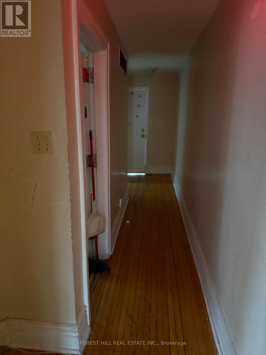 293 St Clarens Avenue, Toronto (Dufferin Grove), Ontario  M6H 3W2 - Photo 7 - C12924190