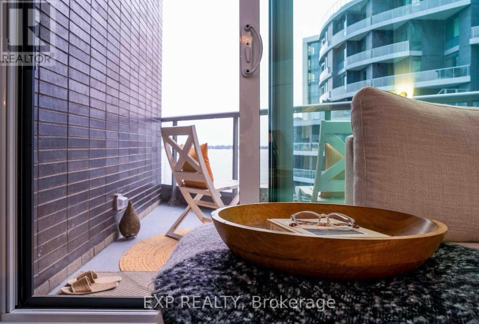 613 - 1 Edgewater Drive, Toronto, Ontario  M5A 1B9 - Photo 17 - C12924280