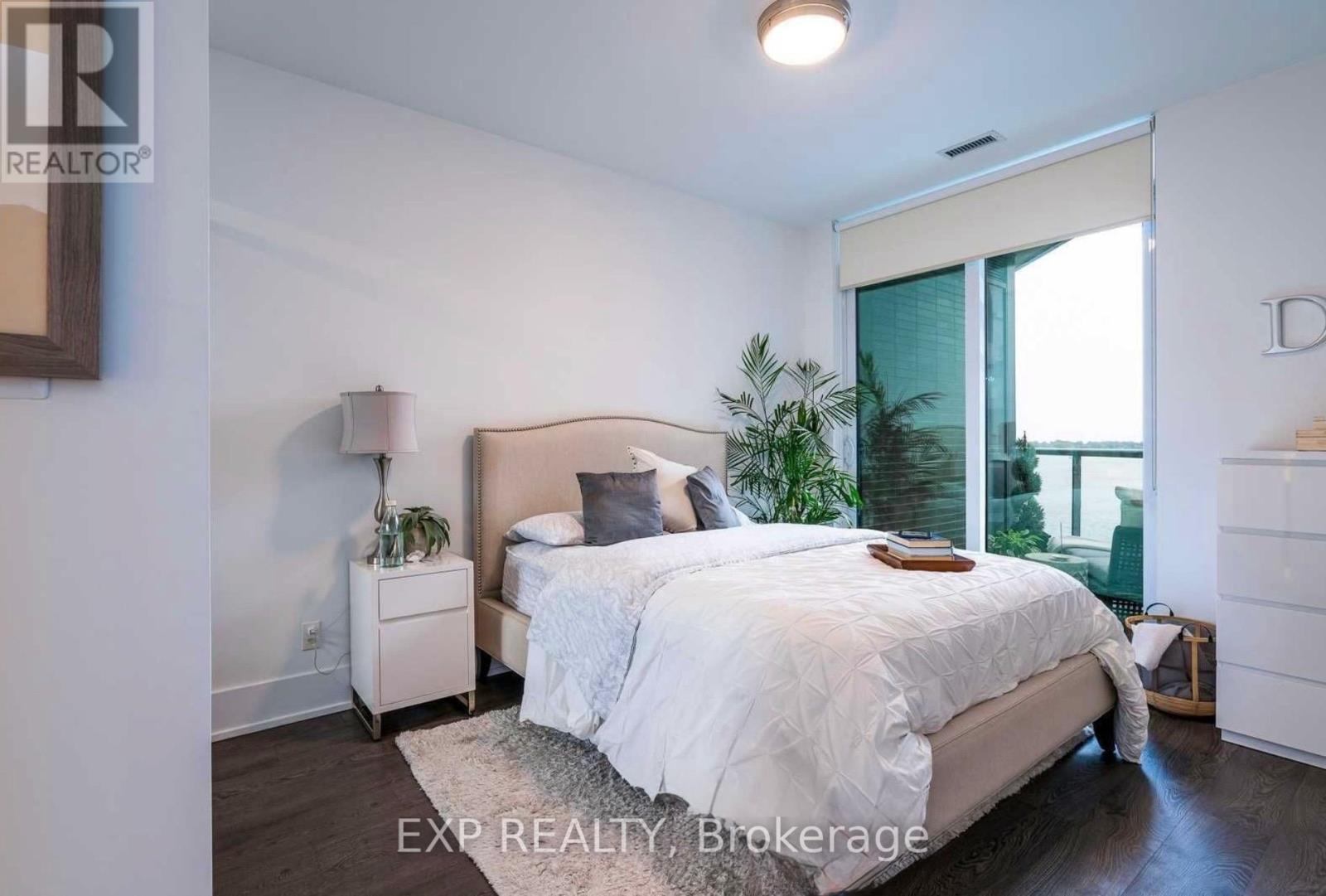 613 - 1 Edgewater Drive, Toronto, Ontario  M5A 1B9 - Photo 18 - C12924280