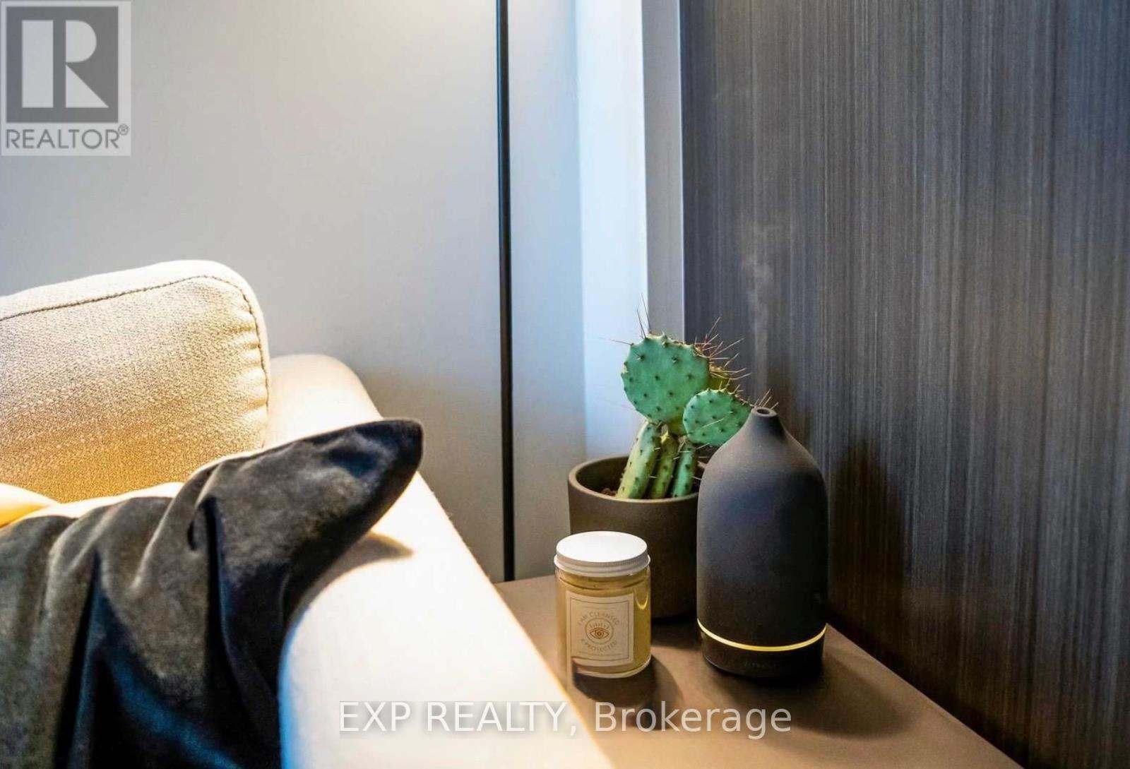 613 - 1 Edgewater Drive, Toronto, Ontario  M5A 1B9 - Photo 21 - C12924280